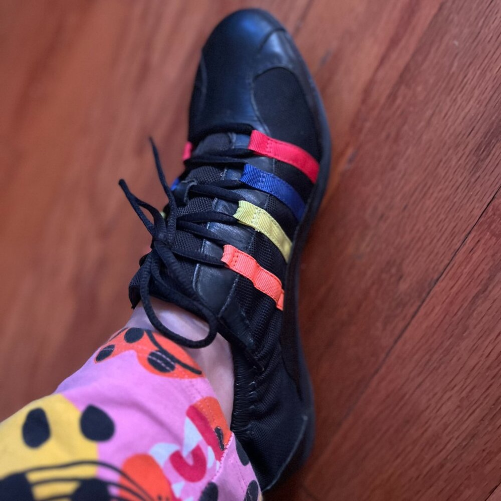Hush Puppies Black leather Sneakers w multi-color ribbon accents Women's size 10 - Picture 8 of 9